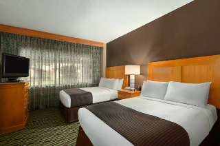 Hotel Doubletree Guest Suites In The Walt Disney World