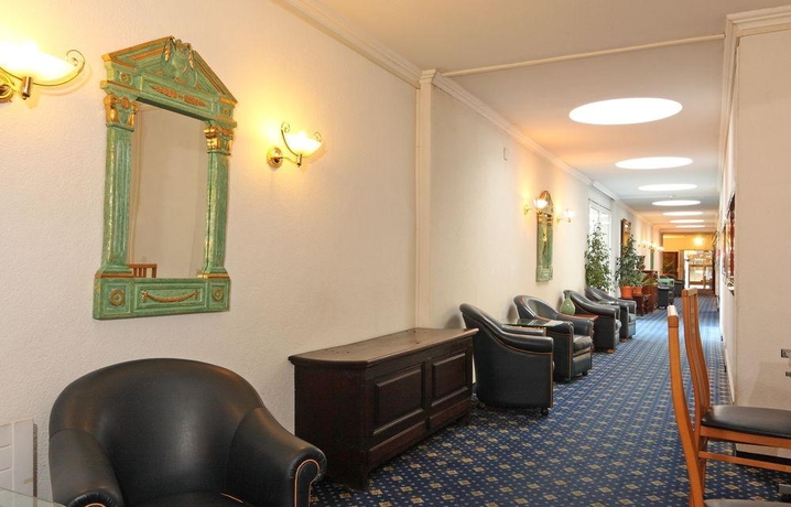 Hotel Drake & Longchamp
