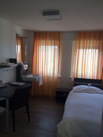 Hotel Du Commerce