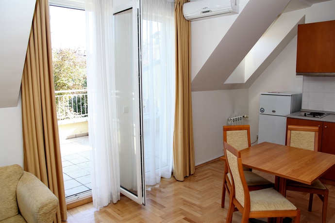 Hotel Dunav Apartment House