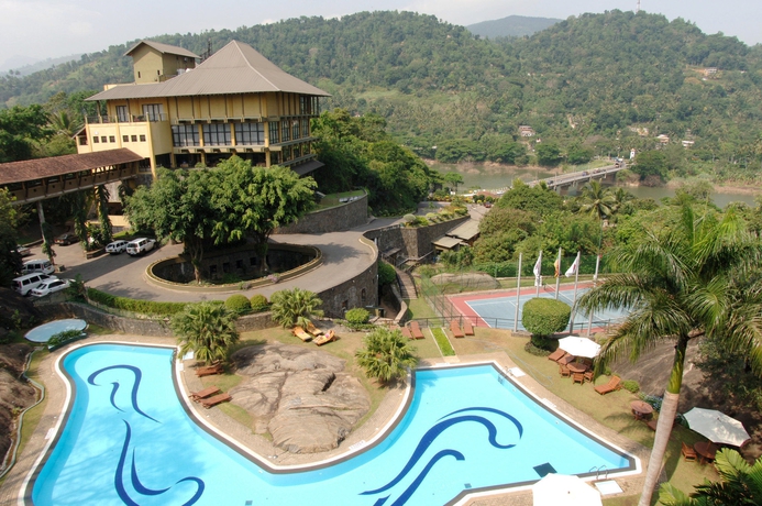 Hotel Earls Regency