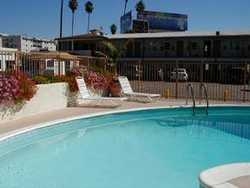 Hotel Econo Lodge & Suites