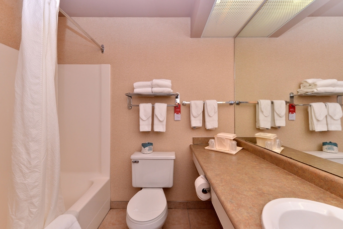 Hotel Econo Lodge Inn & Suites Unive