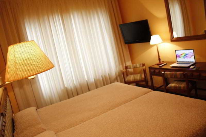 Hotel Edelweiss (Candanchu)