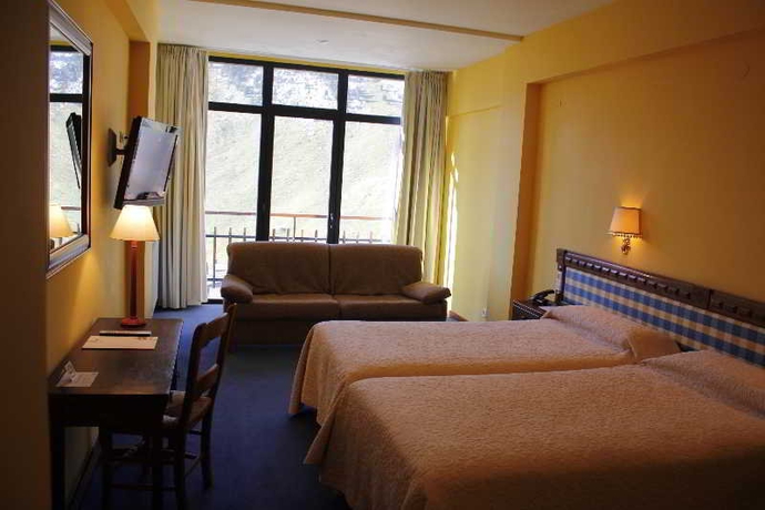 Hotel Edelweiss (Candanchu)