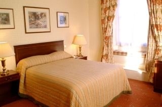 Hotel Eden Arms