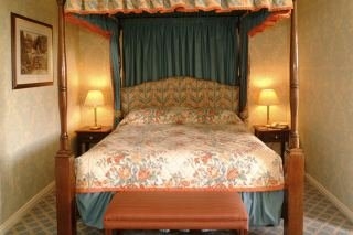 Hotel Eden Arms