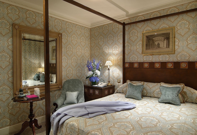 Hotel Egerton House