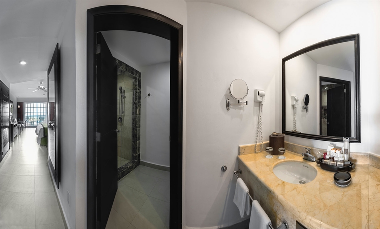 Hotel El Cid Marina Riviera Maya All Inclusive