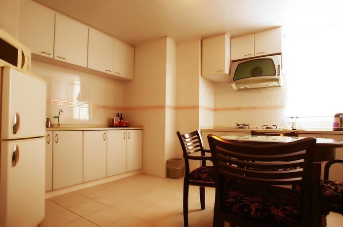 Hotel Embassy Suite