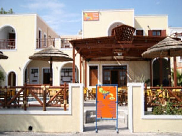 Hotel Enjoy Villas