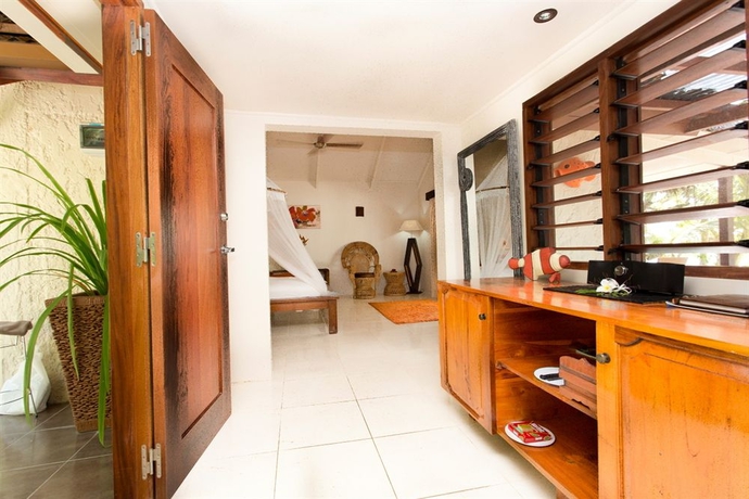Hotel Erakor Island Resort & Spa