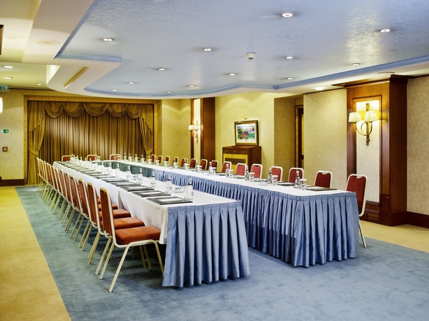 Hotel Eresin Crowne