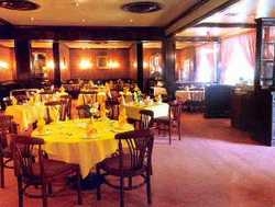 Hotel Esteglal East Wing