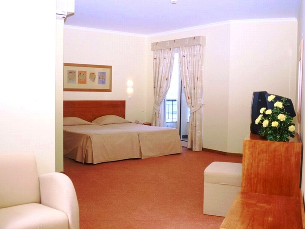 Hotel Euro Moniz Inn