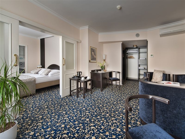 Hotel Euroagentur Royal Esprit