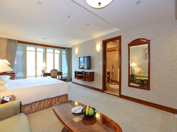 Hotel Evergreen Laurel