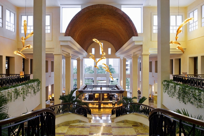 Hotel Excellence Playa Mujeres