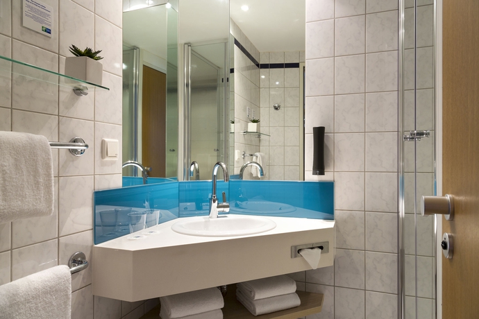 Hotel Express By Holiday Inn Berlin