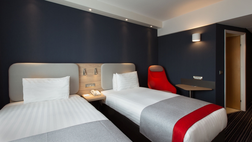 Hotel Express By Holiday Inn Geneva Airport