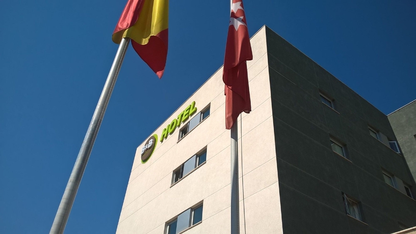 Hotel Express By Holiday Inn Madrid Airport