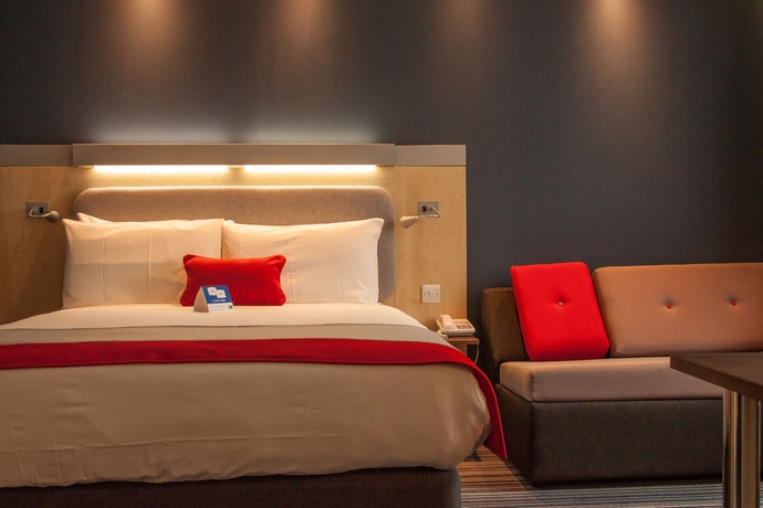 Hotel Express By Holiday Inn Slough