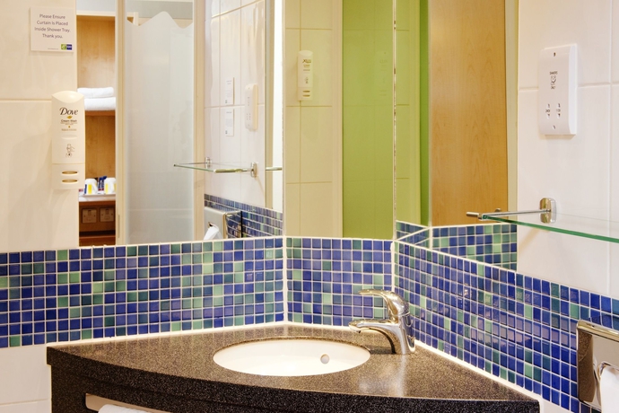 Hotel Express By Holiday Inn Slough