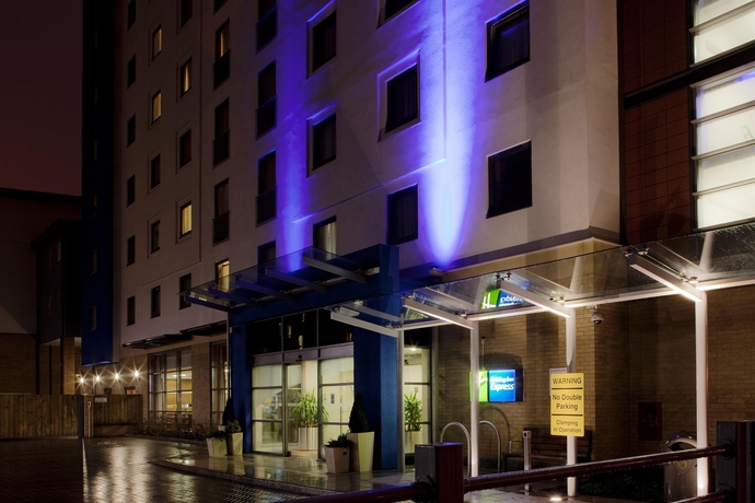 Hotel Express By Holiday Inn Slough