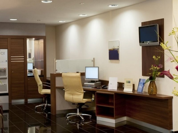Hotel Express By Holiday Inn Stuttgart Airport
