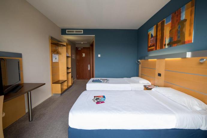 Hotel Express By Holiday Inn Turin