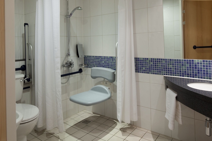 Hotel Express By Holiday Inn Walsall