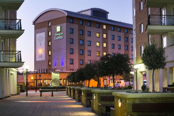 Hotel Express By Holiday Inn Wandsworth Battersea