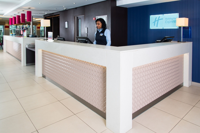 Hotel Express By Holiday Inn Wandsworth Battersea
