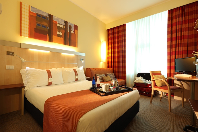 Hotel Express Holiday Inn Bologna Fiera