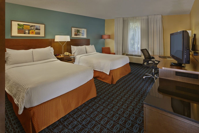 Hotel Fairfield Inn  And¿ Suites Bo