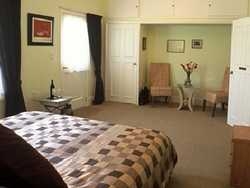 Hotel Fairhall Estate