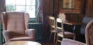 Hotel Feathers Inn