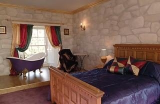 Hotel Fernie Castle