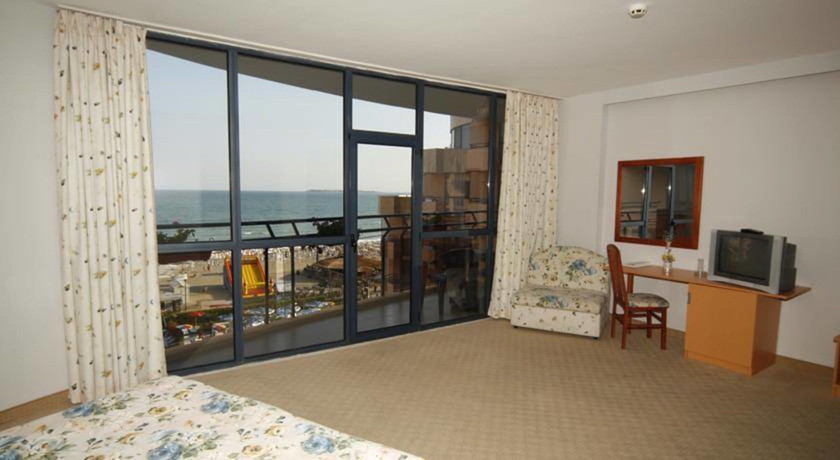 Hotel Fiesta M