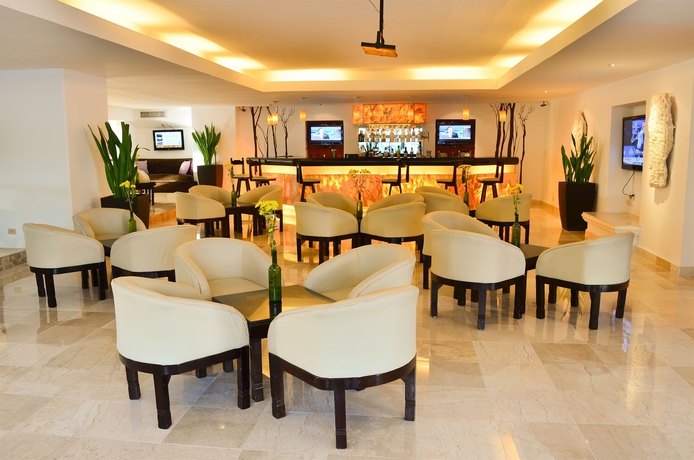 Hotel Flamingo Cancun Resort & Plaza