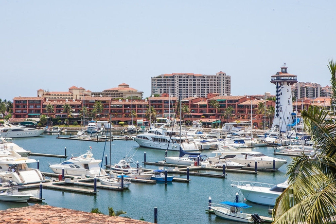 Hotel Flamingo Vallarta Hotel & Marina