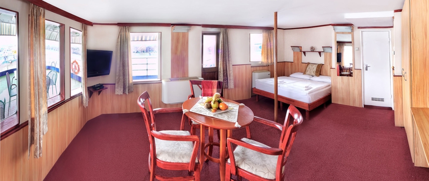 Hotel Fortuna Boat 