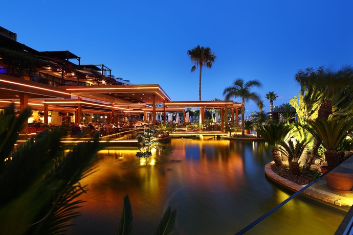 Hotel Four Seasons