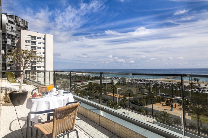 Hotel Front Maritim