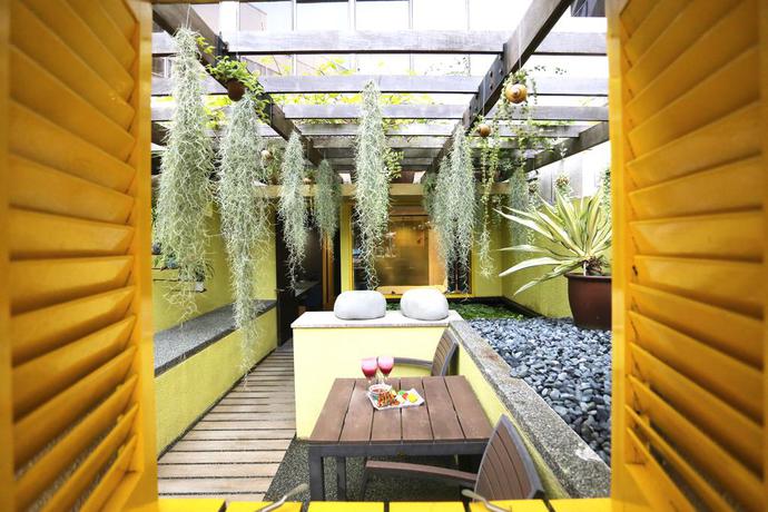Hotel Furama Riverfront