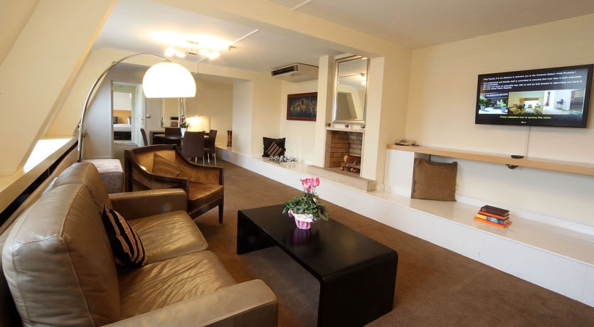 Hotel GRESHAM BELSON