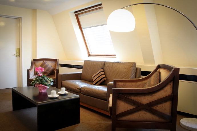Hotel GRESHAM BELSON