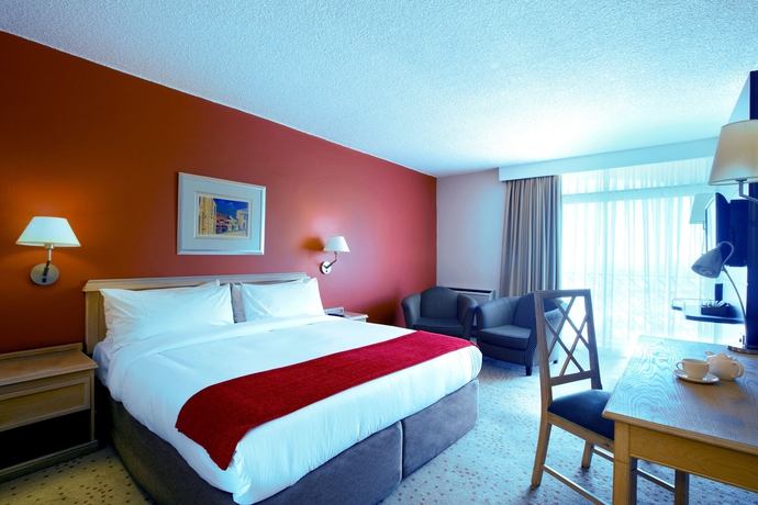 Hotel Garden Court East Boulevard