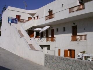 Hotel George & Christos