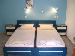Hotel George & Christos